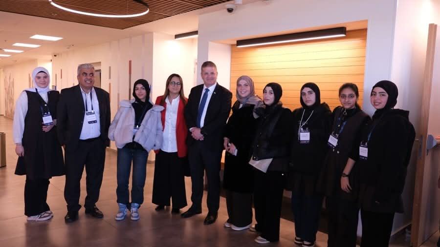 منح جائزة الابتكار في STEM والفائزين في بطولة Start Cup 2026 AI للطلاب